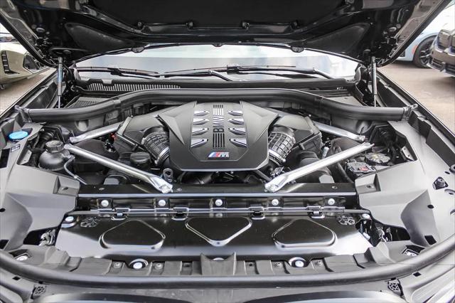 2027 BMW X7 M60i