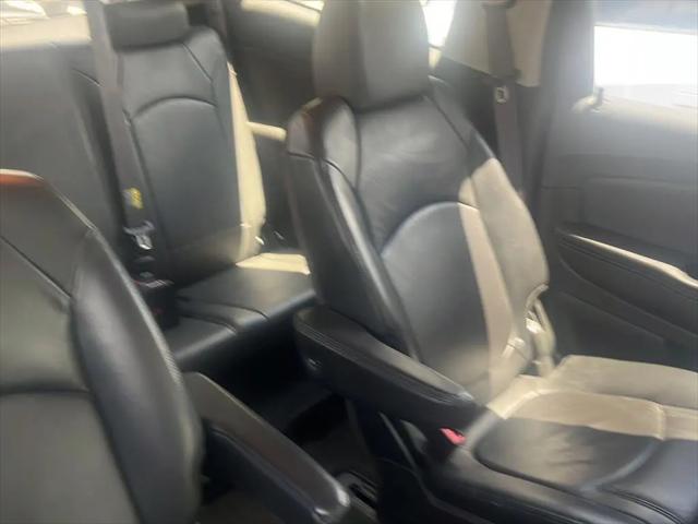 2011 Chevrolet Traverse 2LT