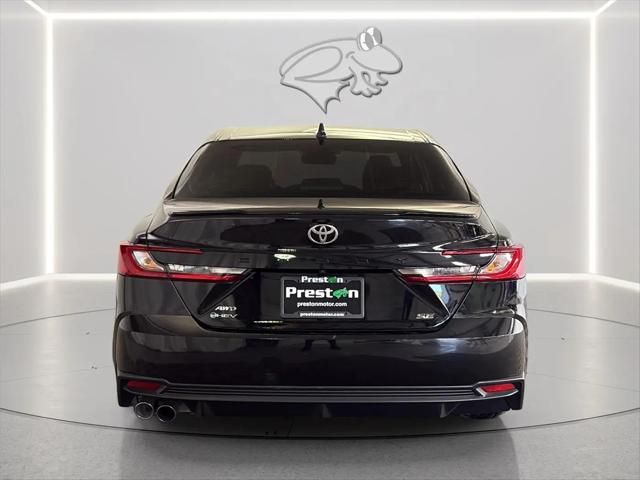 2025 Toyota Camry SE