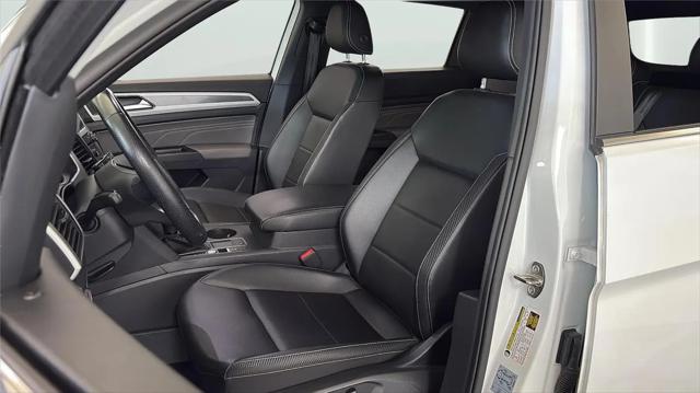 2021 Volkswagen Atlas Cross Sport 3.6L V6 SE w/Technology R-Line