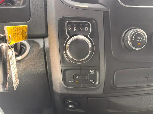 2017 Ram 1500 Express Quad Cab 4x4 6'4" Box