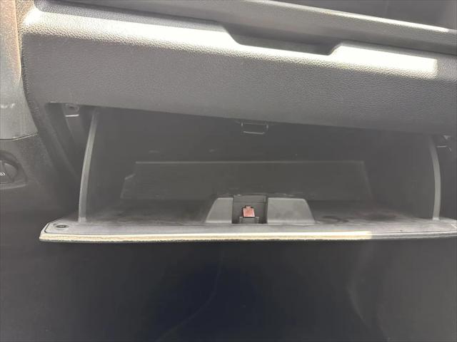 2017 Ram 1500 Express Quad Cab 4x4 6'4" Box