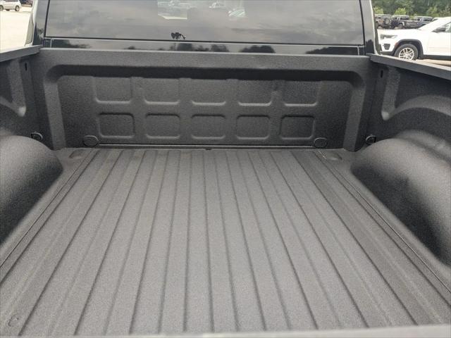 2024 Ram 1500 Classic Warlock Crew Cab 4x2 5'7" Box