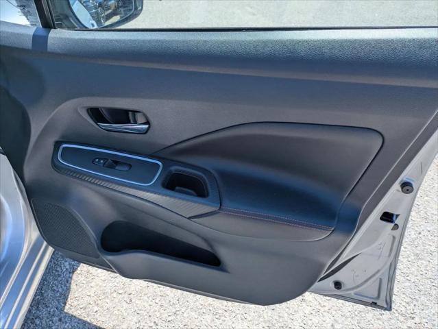 2024 Nissan Versa 1.6 SR