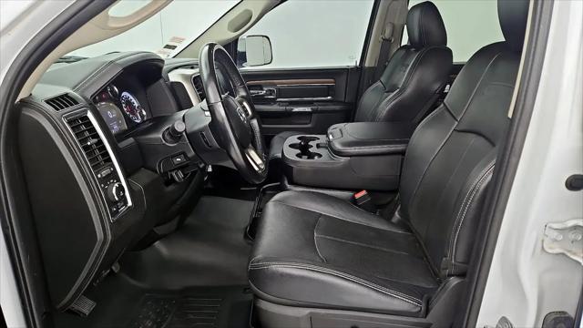 2019 Ram 1500 Classic Laramie Crew Cab 4x2 5'7" Box
