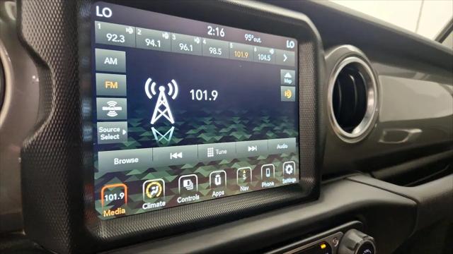 2022 Jeep Wrangler Unlimited Sahara 4x4