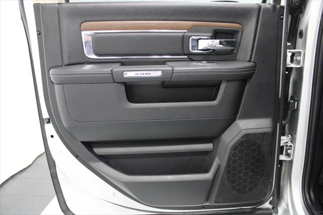 2017 Ram 1500 Laramie Crew Cab 4x4 6'4" Box