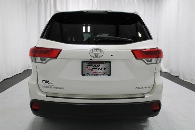 2018 Toyota Highlander SE