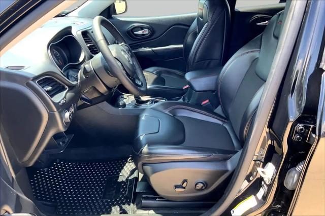 2023 Jeep Cherokee Trailhawk 4x4