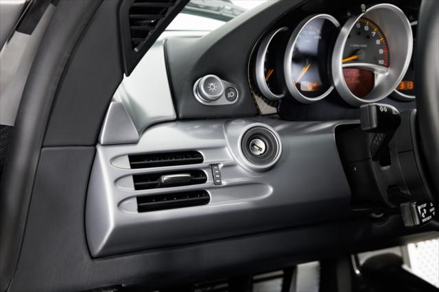 2004 Porsche Carrera GT Coupe