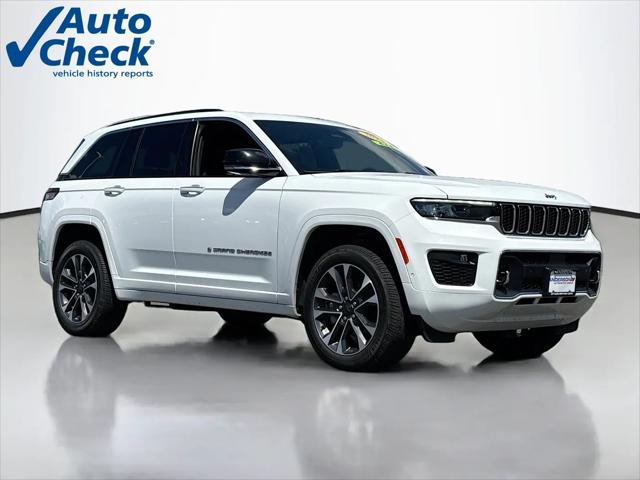 2023 Jeep Grand Cherokee Overland 4x4 for sale in Rockford, IL