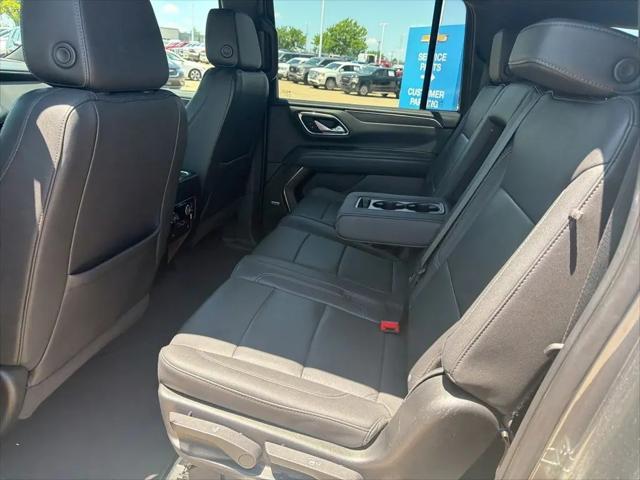 2022 Chevrolet Suburban 4WD Z71