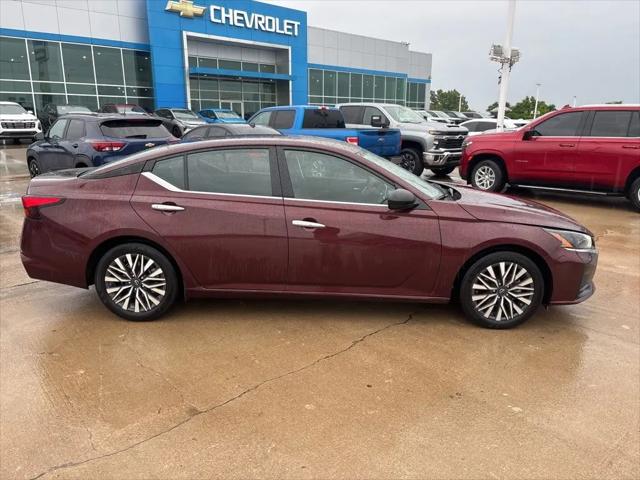 2025 Nissan Altima SV FWD