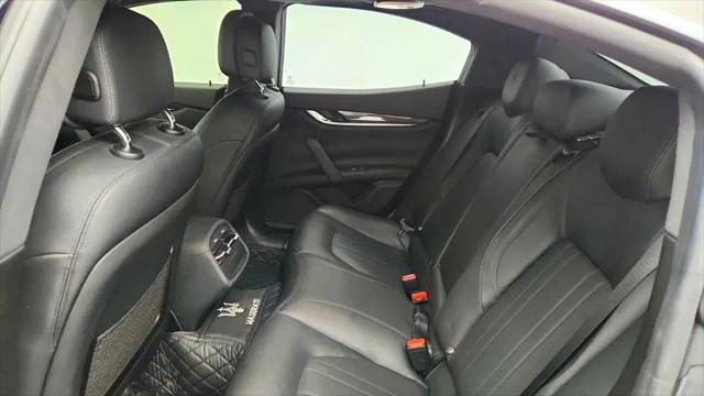 2017 Maserati Ghibli Standard