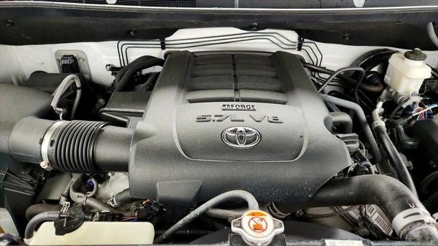 2018 Toyota Tundra SR5 5.7L V8