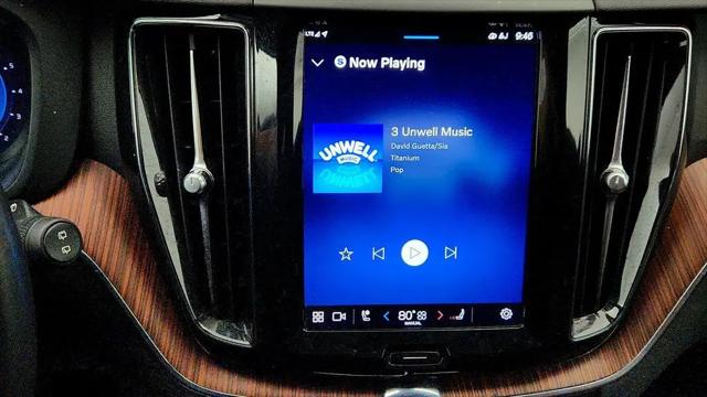 2023 Volvo XC60 B5 Plus Dark Theme