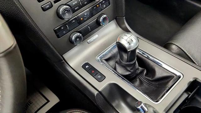 2010 Ford Mustang V6 Premium