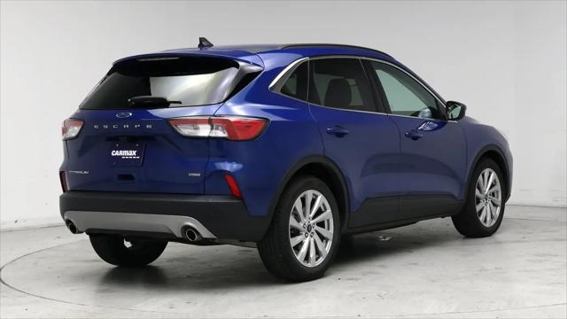 2022 Ford Escape Titanium Hybrid