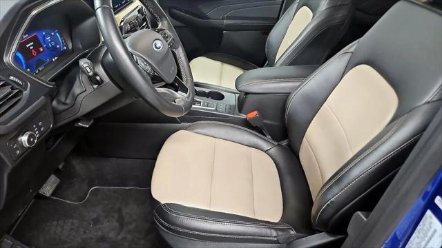 2022 Ford Escape Titanium Hybrid