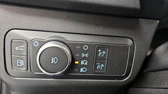 2022 Ford Escape Titanium Hybrid