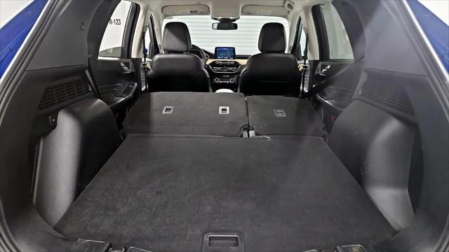 2022 Ford Escape Titanium Hybrid