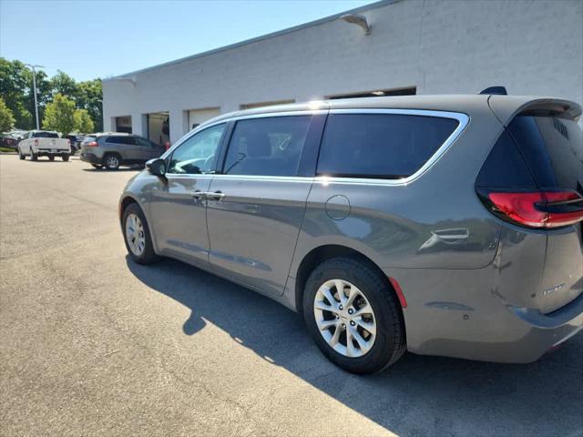 2024 Chrysler Pacifica Touring L AWD 2024 Chrysler Pacifica Touring L AWD