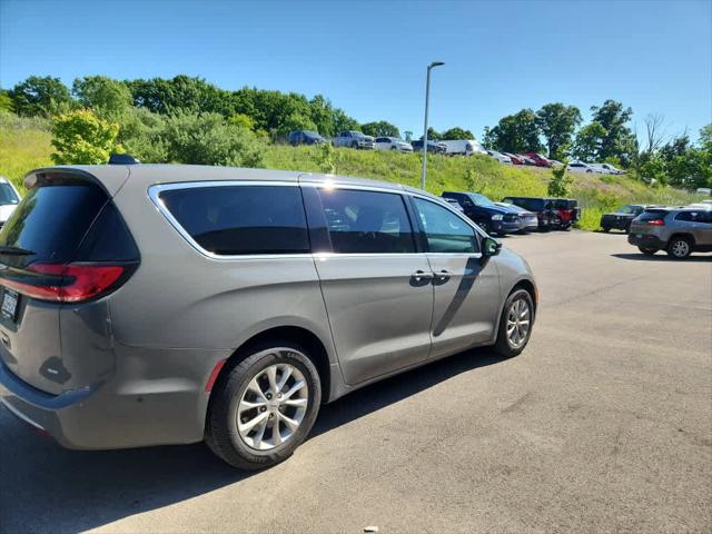 2024 Chrysler Pacifica Touring L AWD 2024 Chrysler Pacifica Touring L AWD