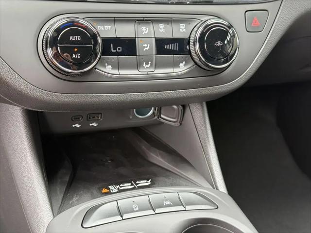 2026 Buick NV Preferred FWD