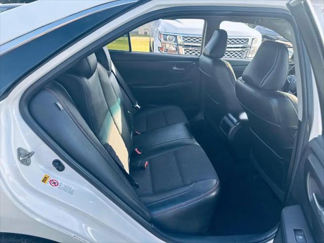 2016 Toyota Camry SE