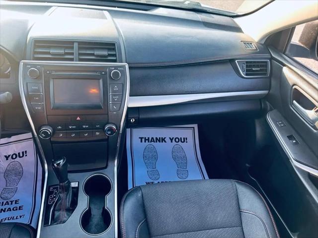 2016 Toyota Camry SE