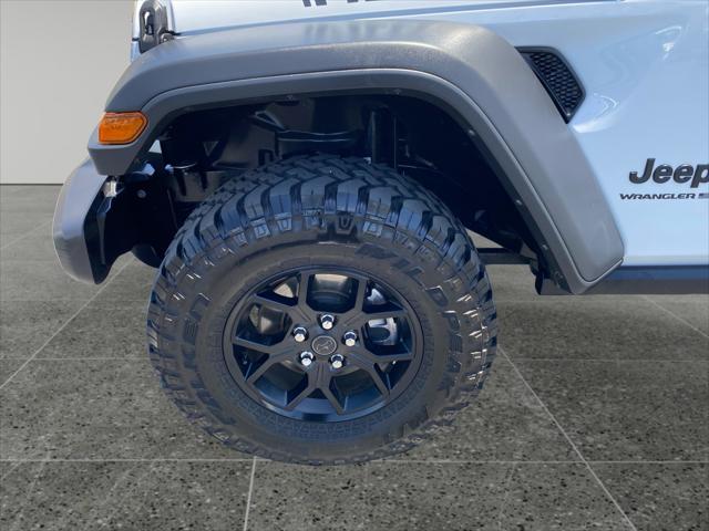 2025 Jeep Wrangler 4-Door Willys 4x4
