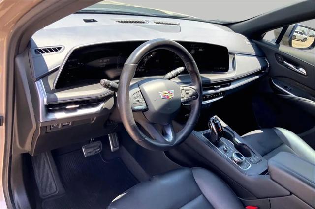 2024 Cadillac XT4 FWD Sport