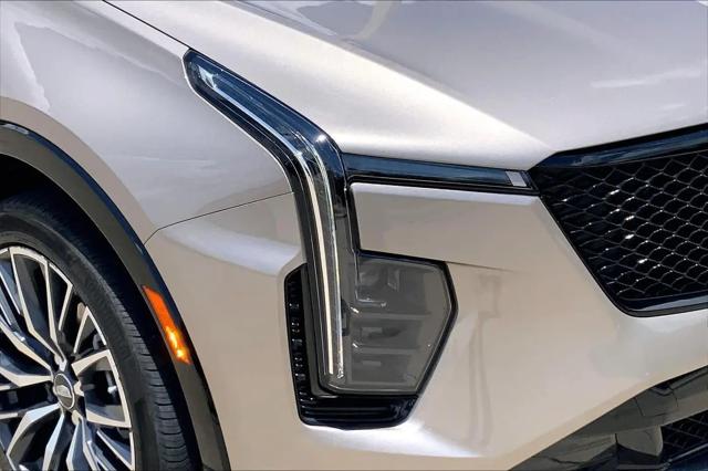 2024 Cadillac XT4 FWD Sport