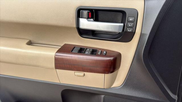 2014 Toyota Sequoia Platinum 5.7L V8