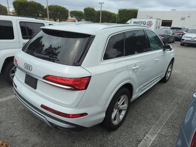 2025 Audi Q7 Premium 45 TFSI quattro Tiptronic