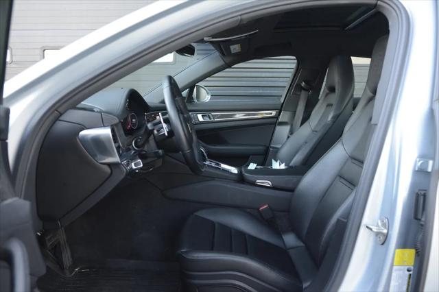 2023 Porsche Panamera Platinum Edition