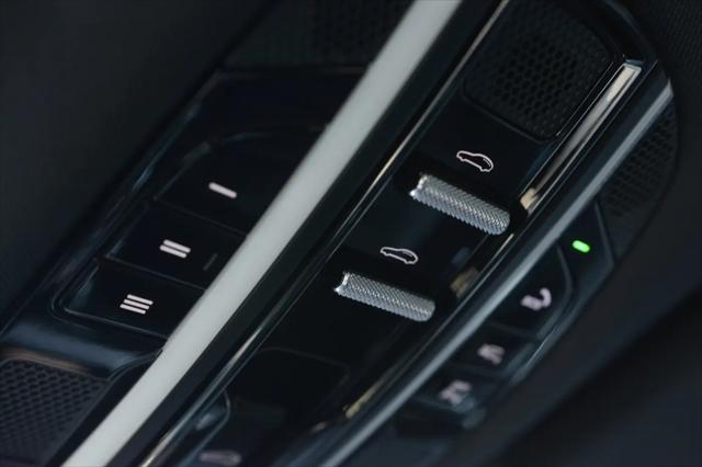 2023 Porsche Panamera Platinum Edition