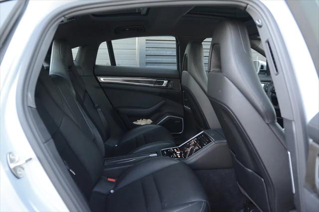 2023 Porsche Panamera Platinum Edition