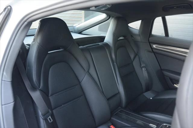 2023 Porsche Panamera Platinum Edition