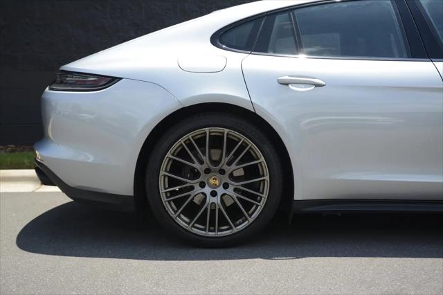 2023 Porsche Panamera Platinum Edition