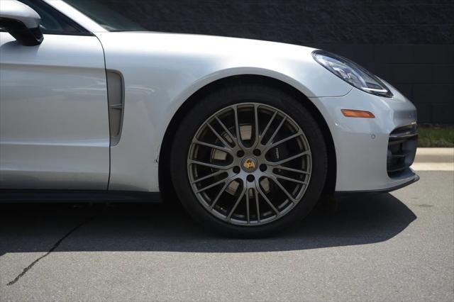 2023 Porsche Panamera Platinum Edition