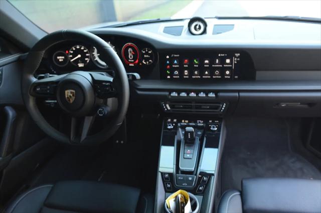 2024 Porsche 911 Carrera 4 GTS