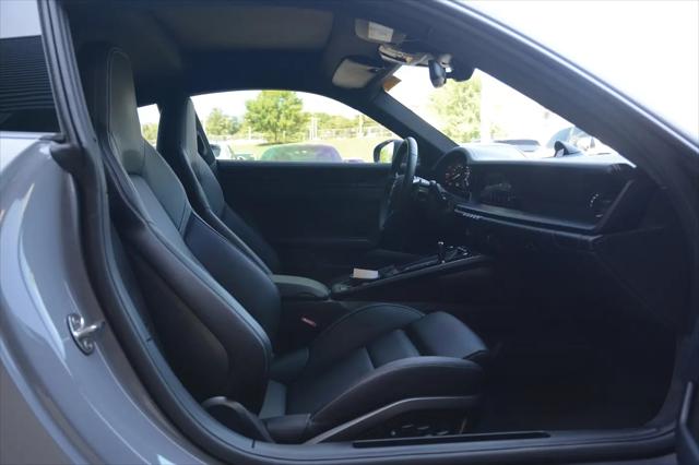2024 Porsche 911 Carrera 4 GTS
