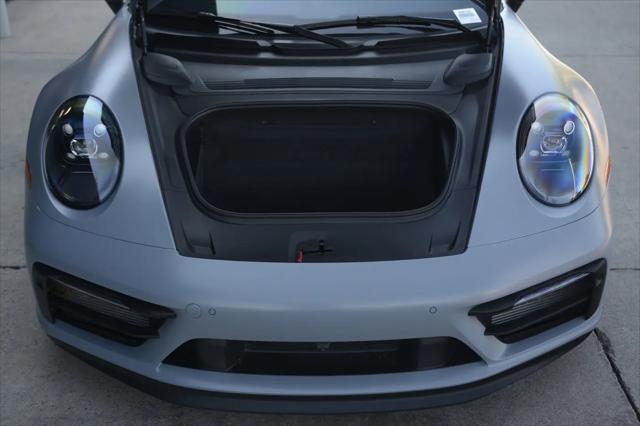 2024 Porsche 911 Carrera 4 GTS
