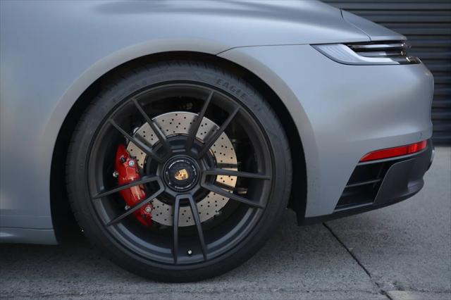 2024 Porsche 911 Carrera 4 GTS