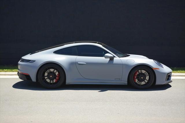 2024 Porsche 911 Carrera 4 GTS