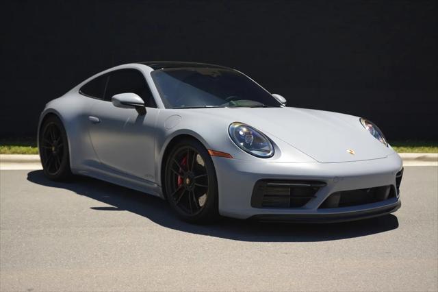 2024 Porsche 911 Carrera 4 GTS