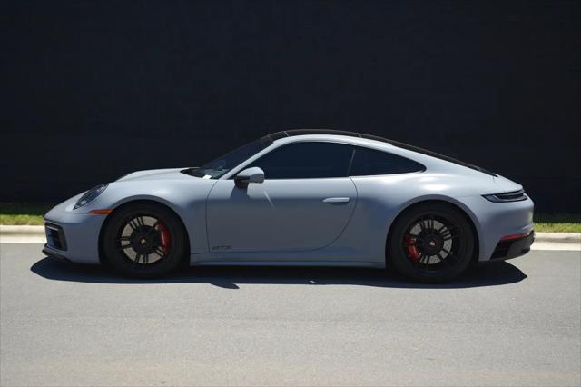 2024 Porsche 911 Carrera 4 GTS