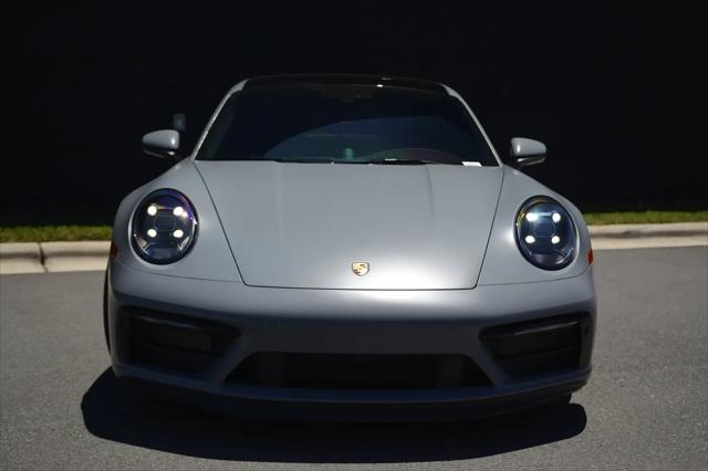 2024 Porsche 911 Carrera 4 GTS