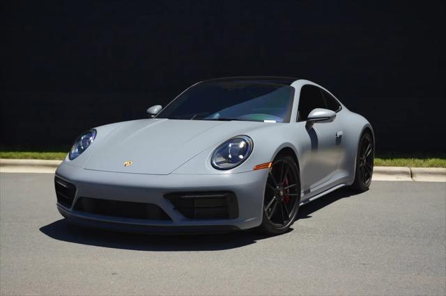 2024 Porsche 911 Carrera 4 GTS